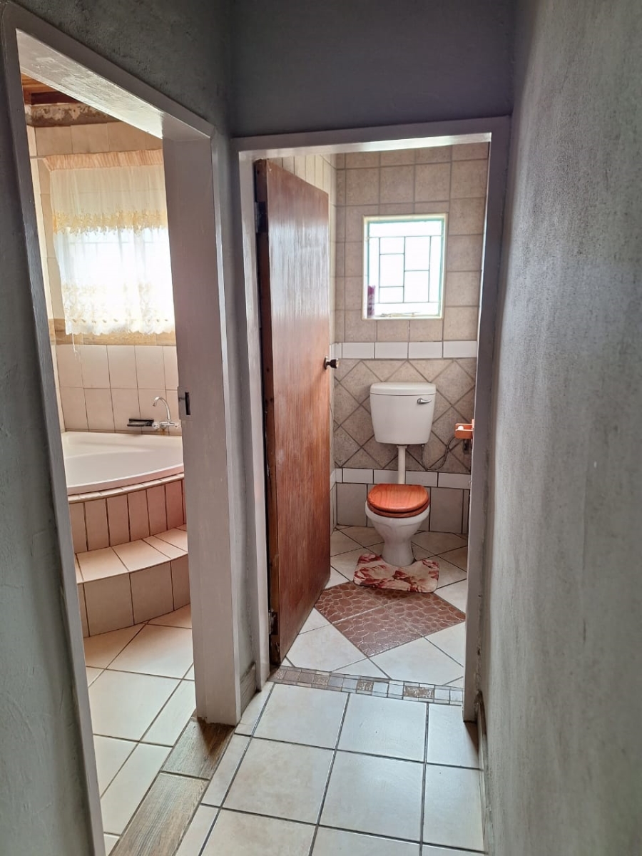 3 Bedroom Property for Sale in Hartbeesfontein North West